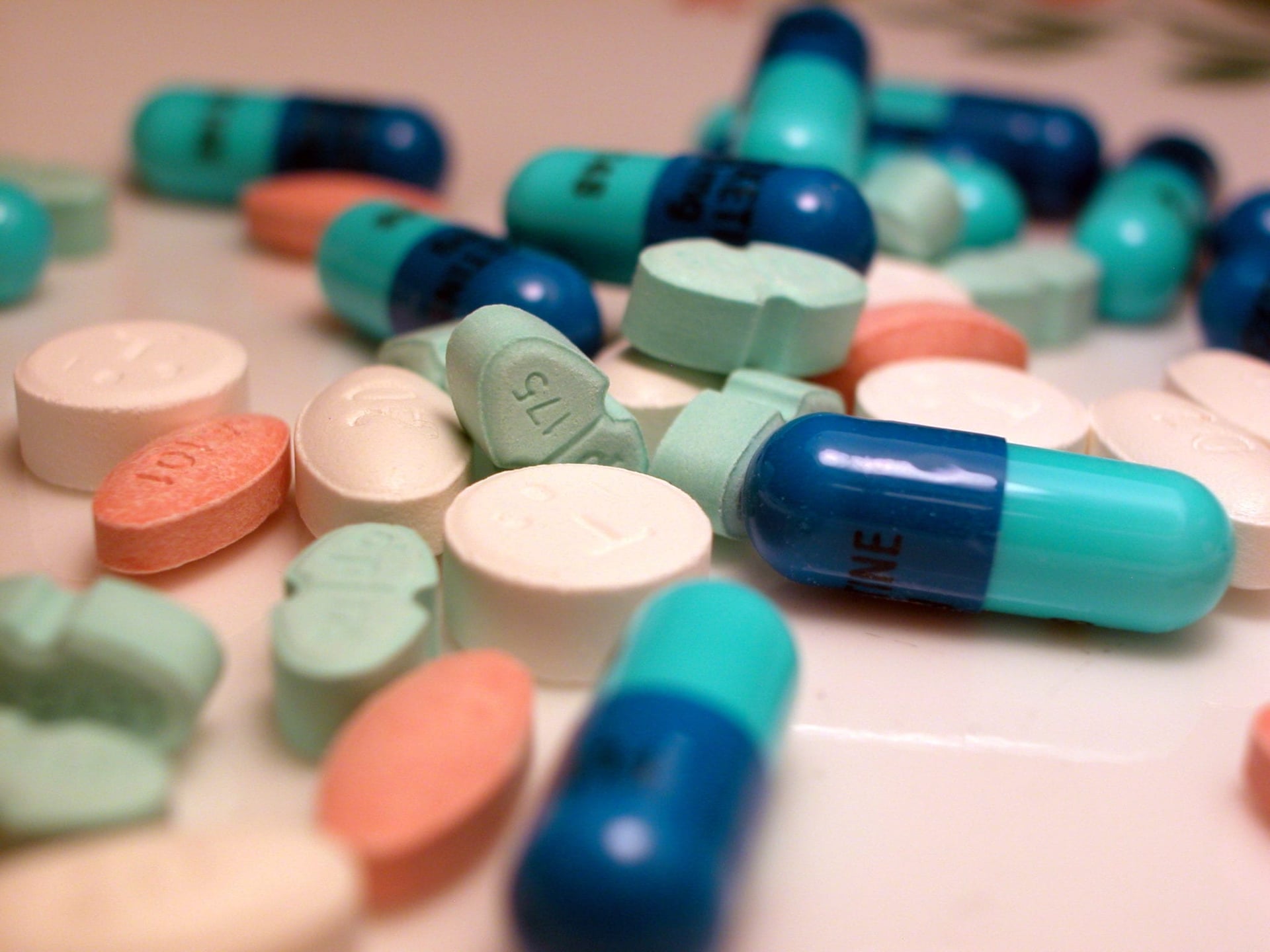 New Zealand legalizes illicit drug checking at public events