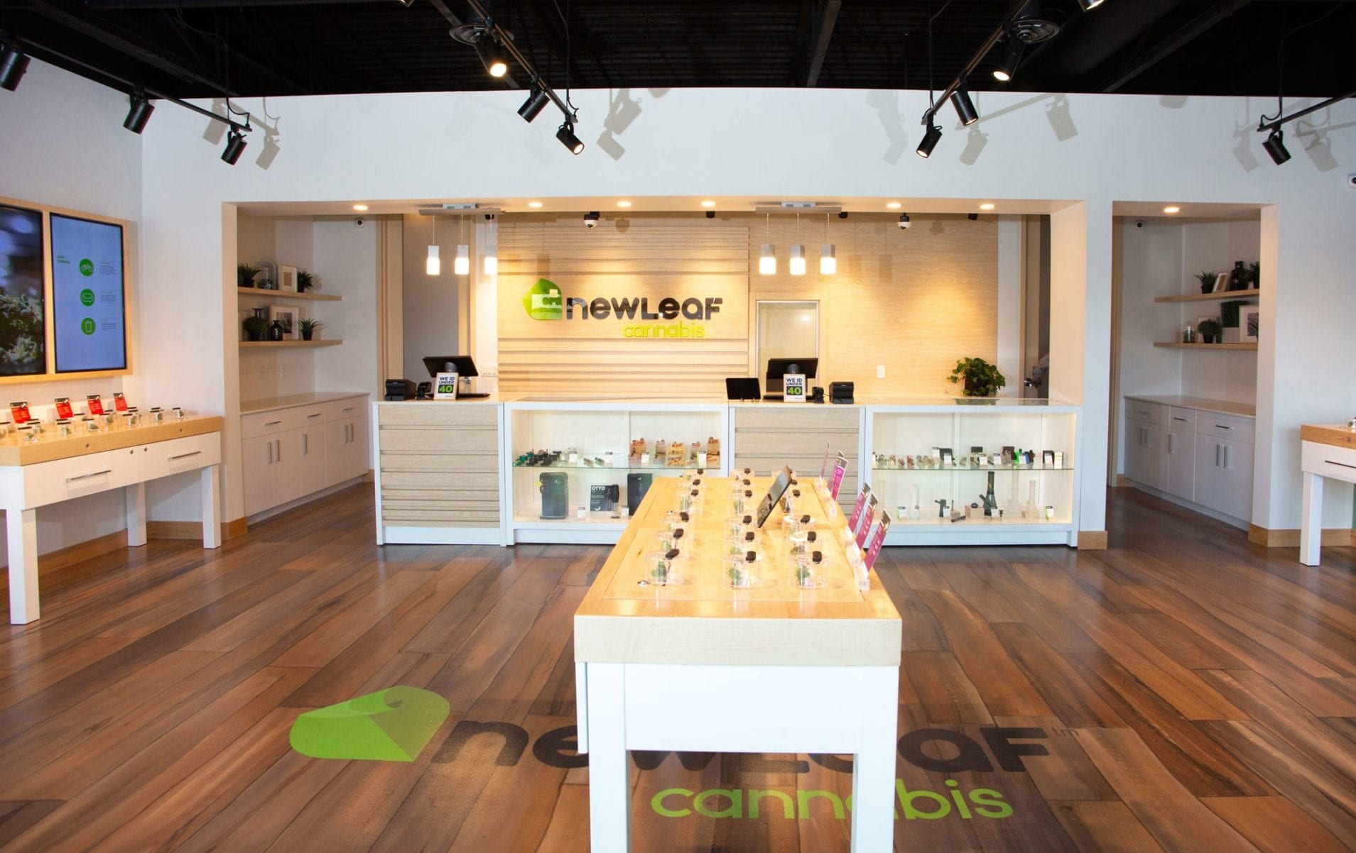 Ontario Pot Shop Rollout Delayed Until Judge Rules on Disqualified Applicants