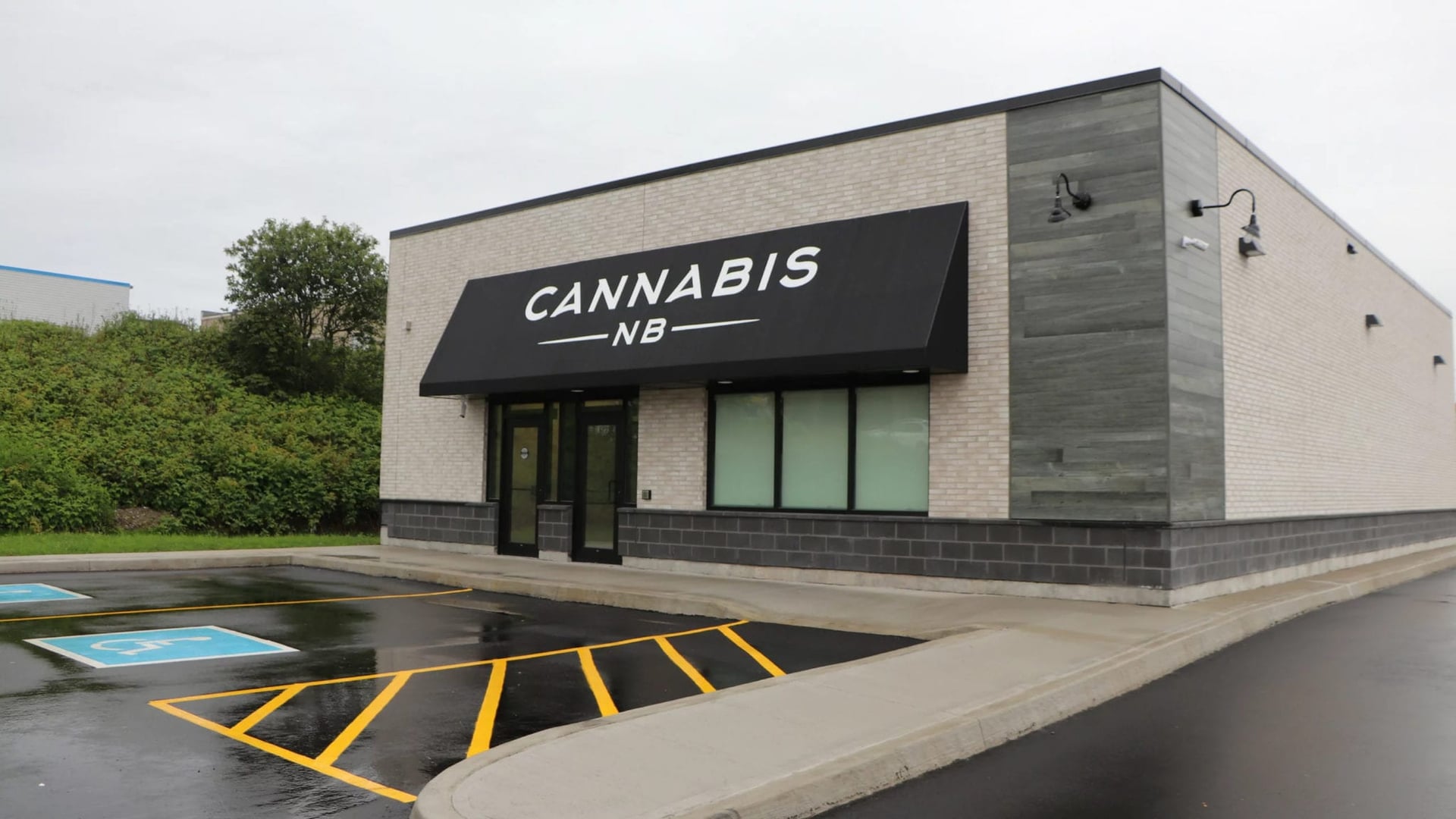 New Brunswick Turns to the Private Sector to Revitalize Cannabis Retail Stores