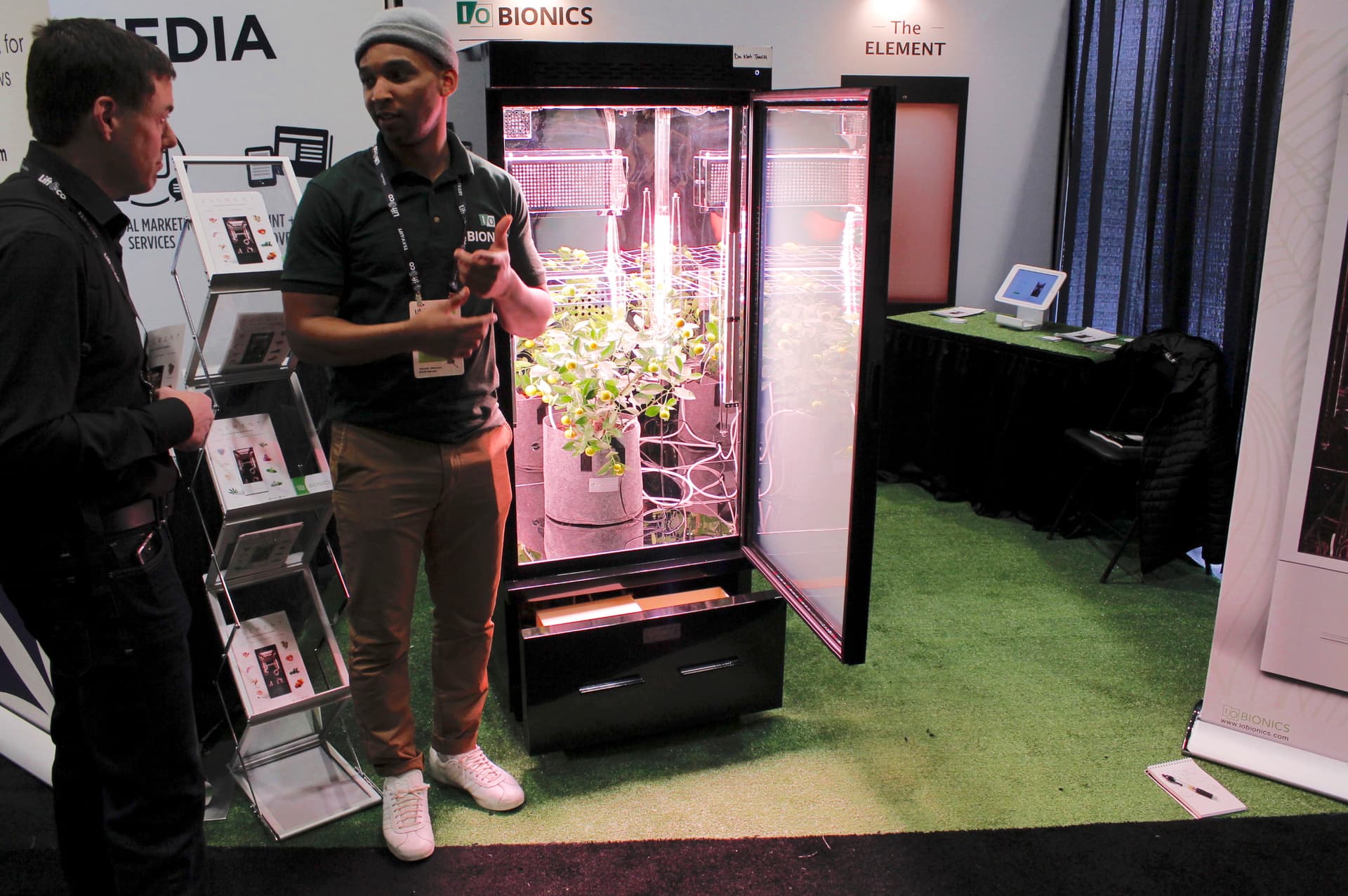 From weed home appliances to canned cannabis: Lift & Co. expo day 2 (photos)