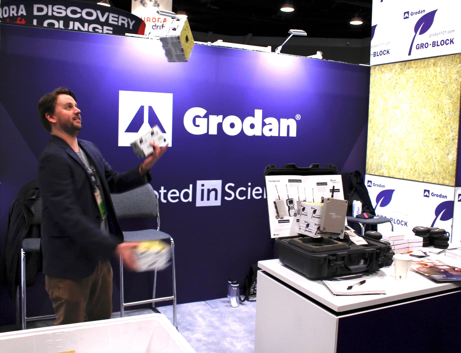 From weed home appliances to canned cannabis: Lift & Co. expo day 2 (photos)