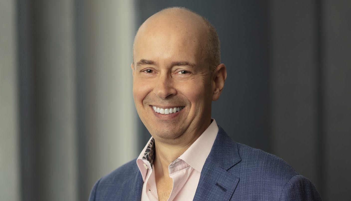 Canopy closes international operations, expects up to $800M in charges (1)