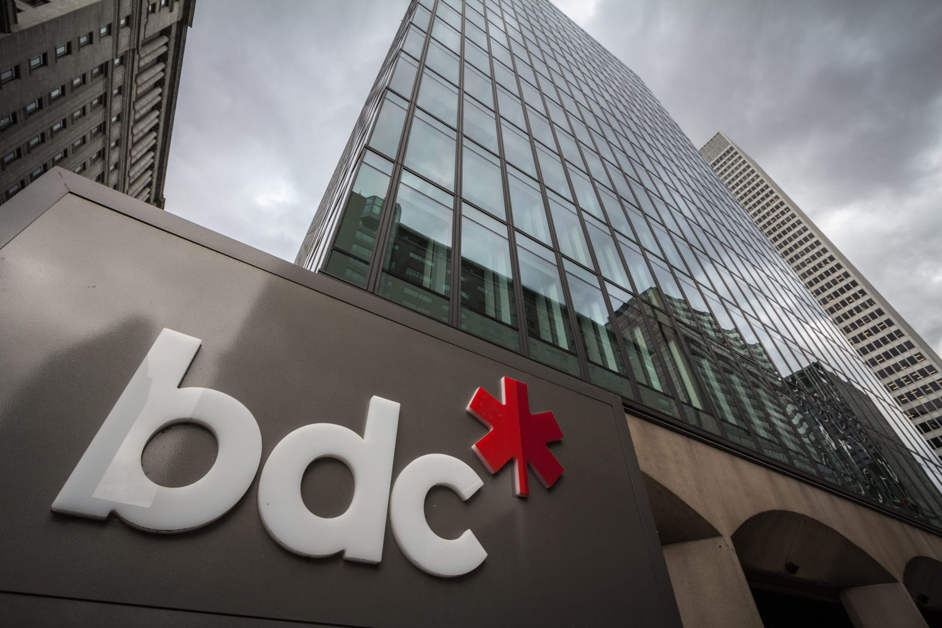 Canadian businesses report being more worried about paying bills than keeping healthy