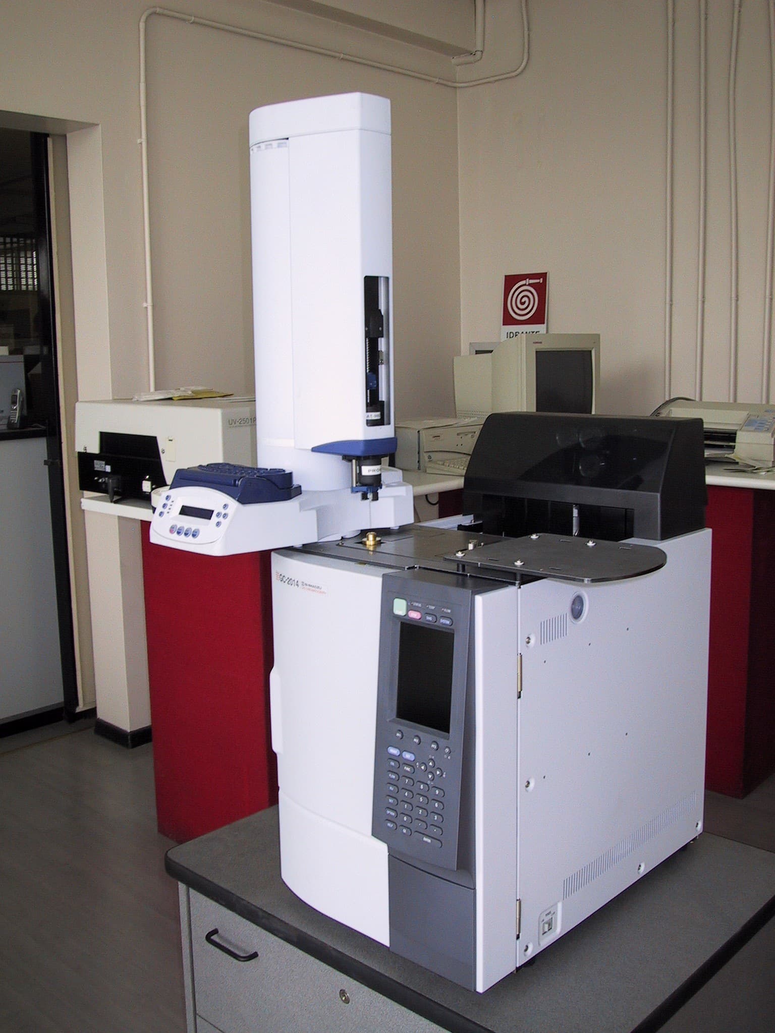 Gas chromatograph
