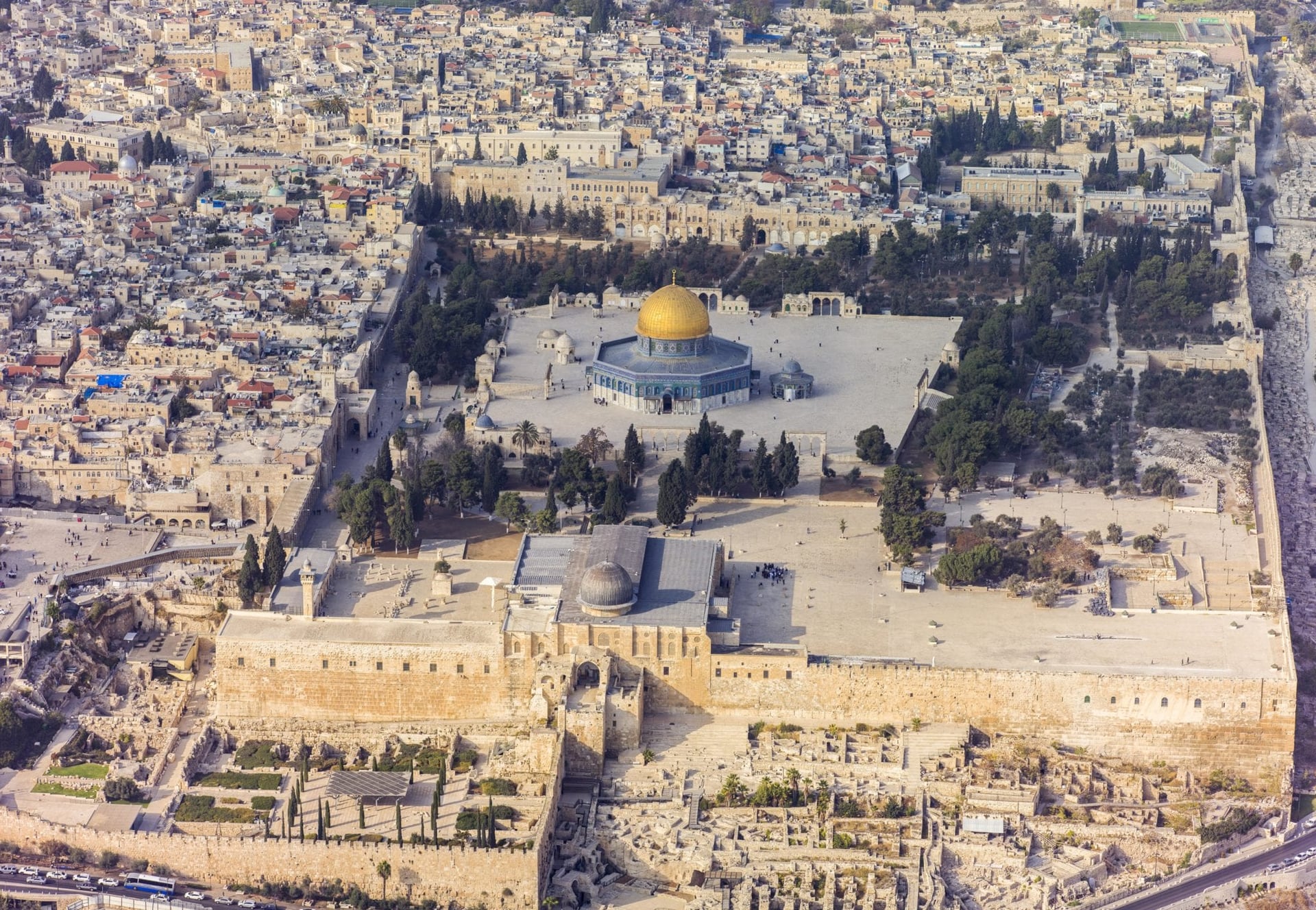 Hexo makes first international medical weed shipment to Israel