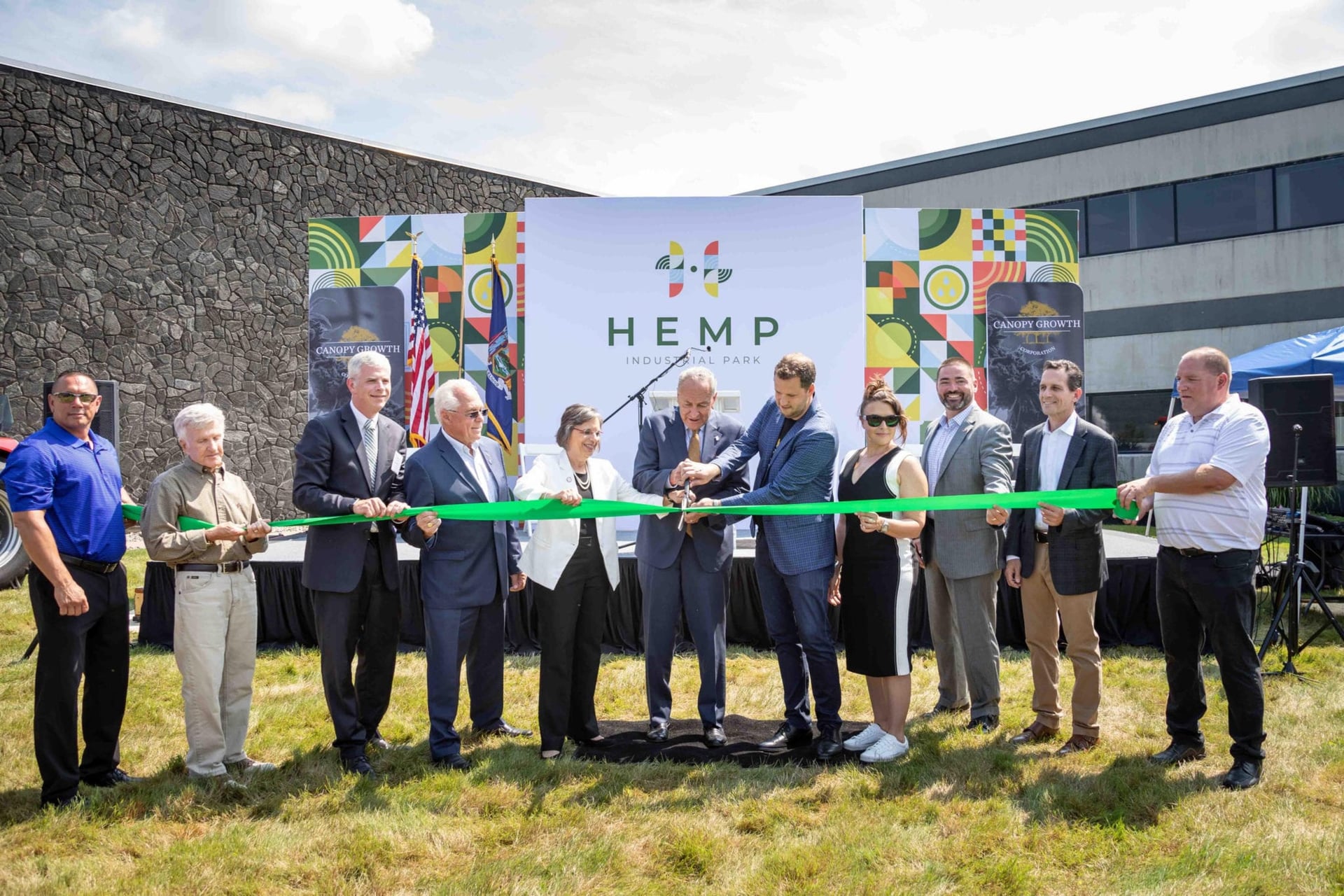 Canopy launches CBD website in US despite lack of FDA regulations