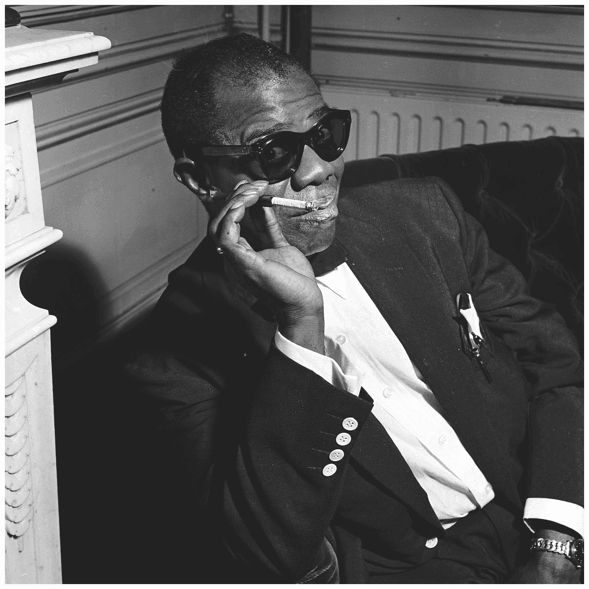Louis Armstrong smoking - Mugglehead