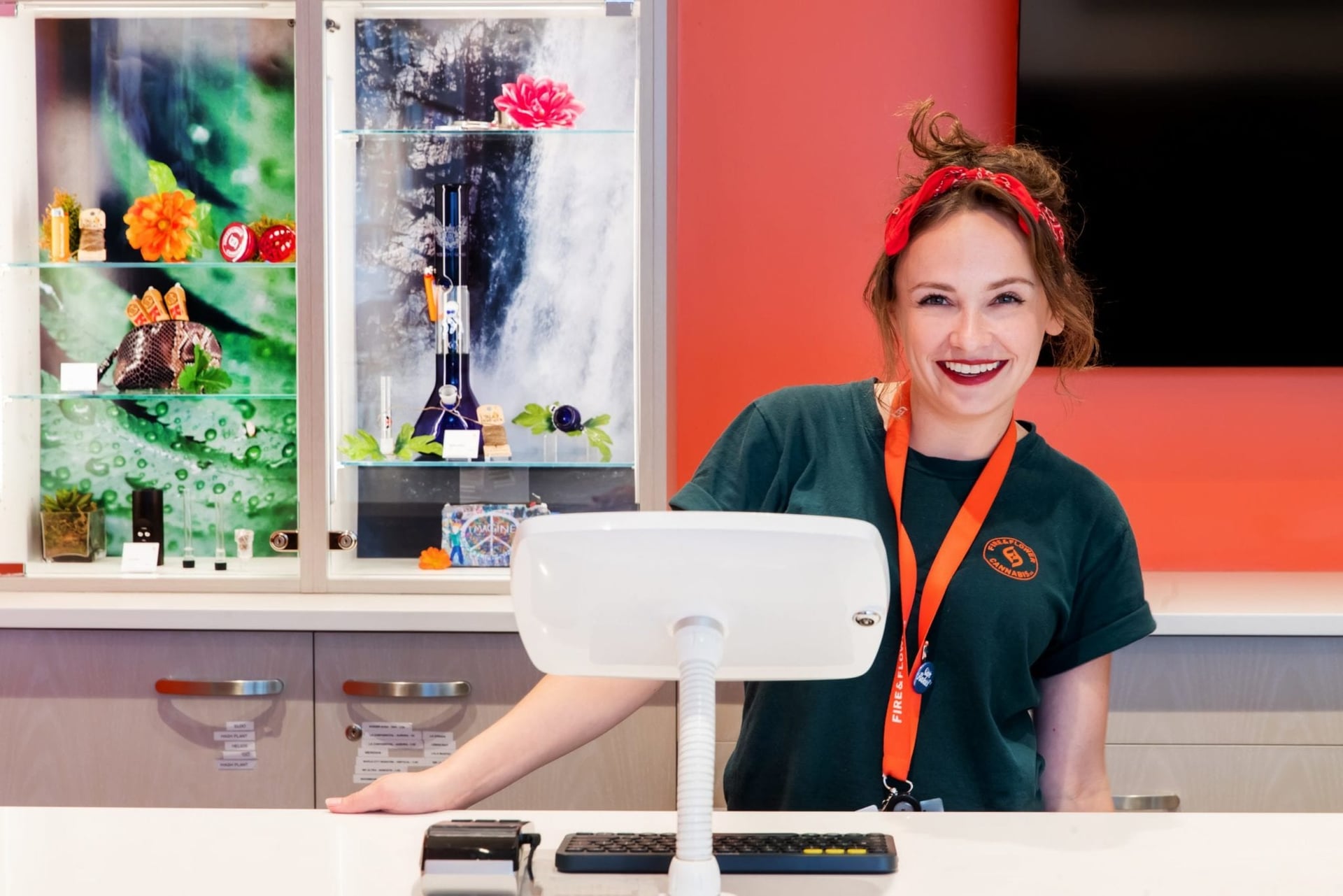 Fire & Flower to enter US weed retail market via licensing deal