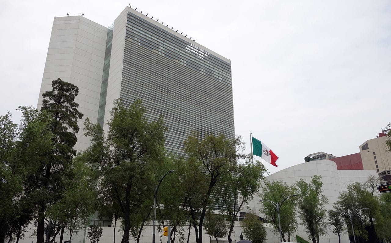 Despite major flaws, Mexican officials push pot bill to final stage