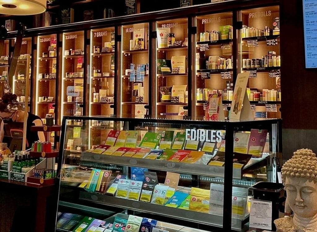 Canadians warming up to pot shops in their community, survey shows