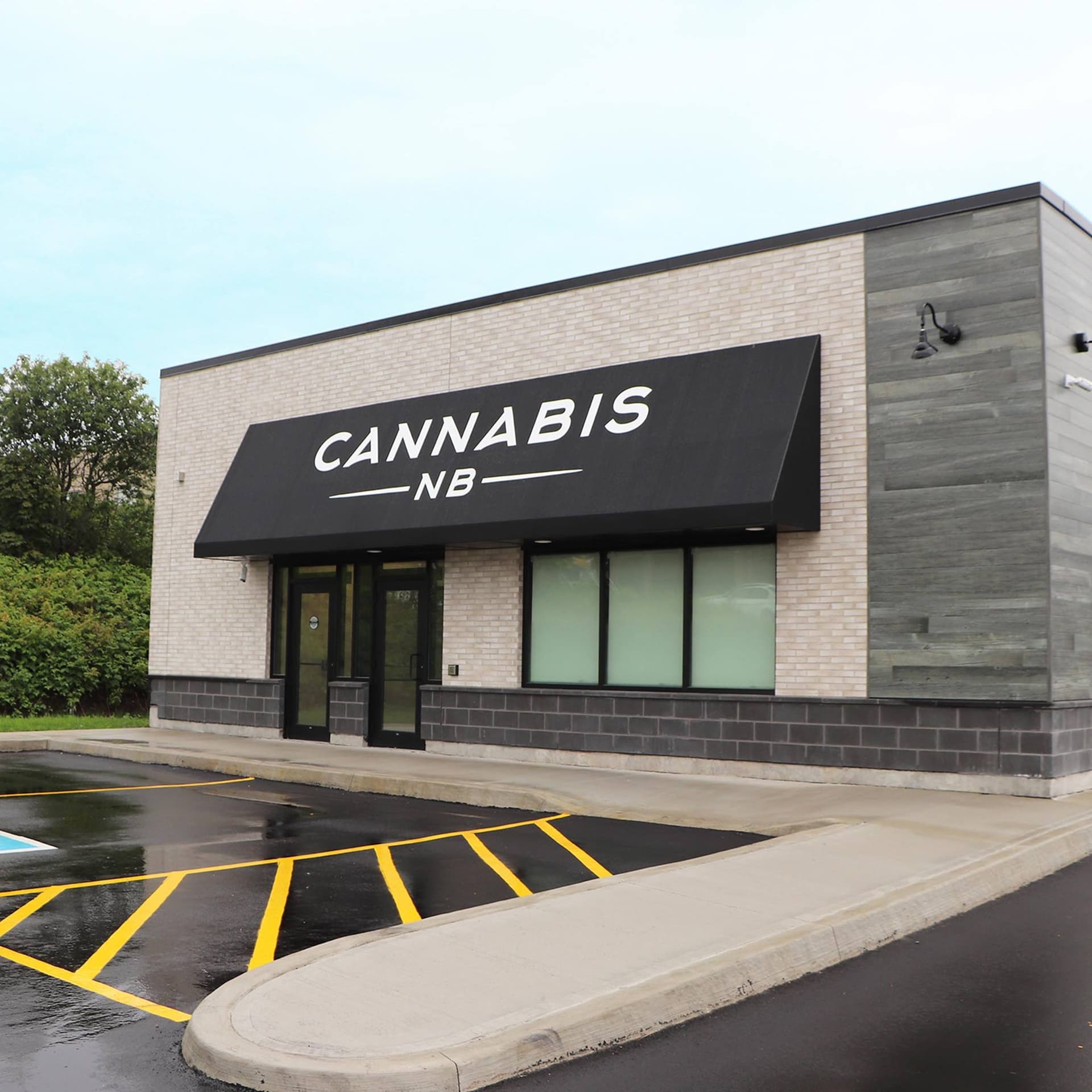 Cannabis NB storefront and parking lot