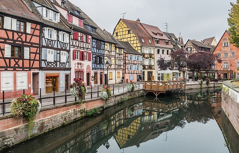 France bans sale of CBD flower and leaves under new regulations