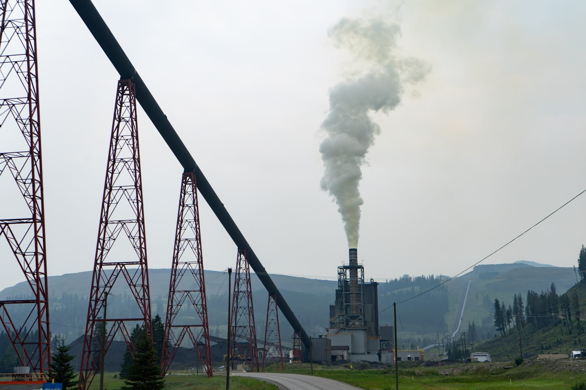 Canadian government to increase pollution pricing, expands list of impacted provinces