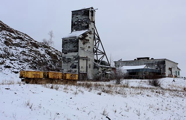 Mine reclamation loophole creates environmental risk