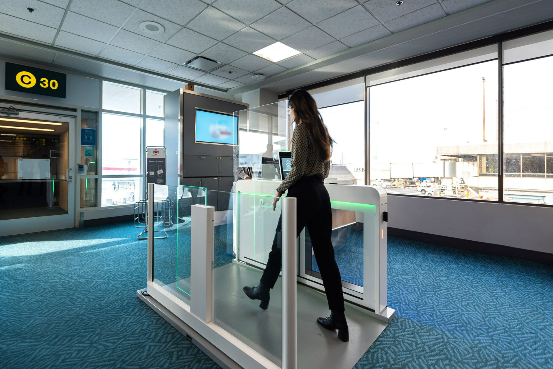 Air Canada to offer facial recognition option for passenger boarding