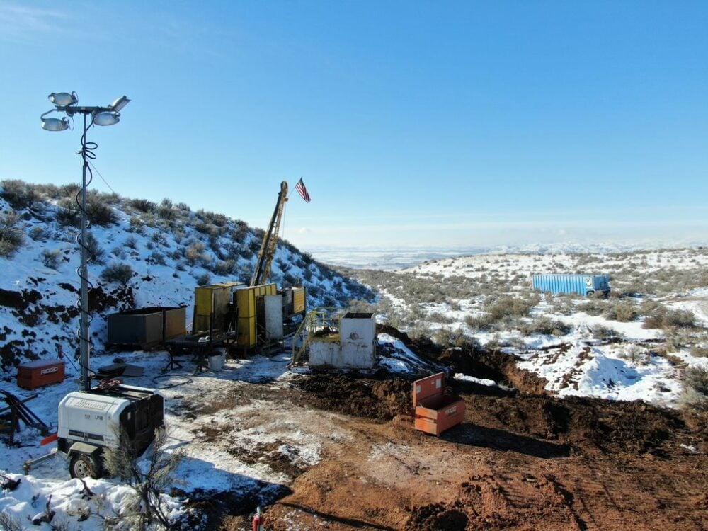 NevGold finds high-grade gold underneath the surface at Nutmeg Mountain
