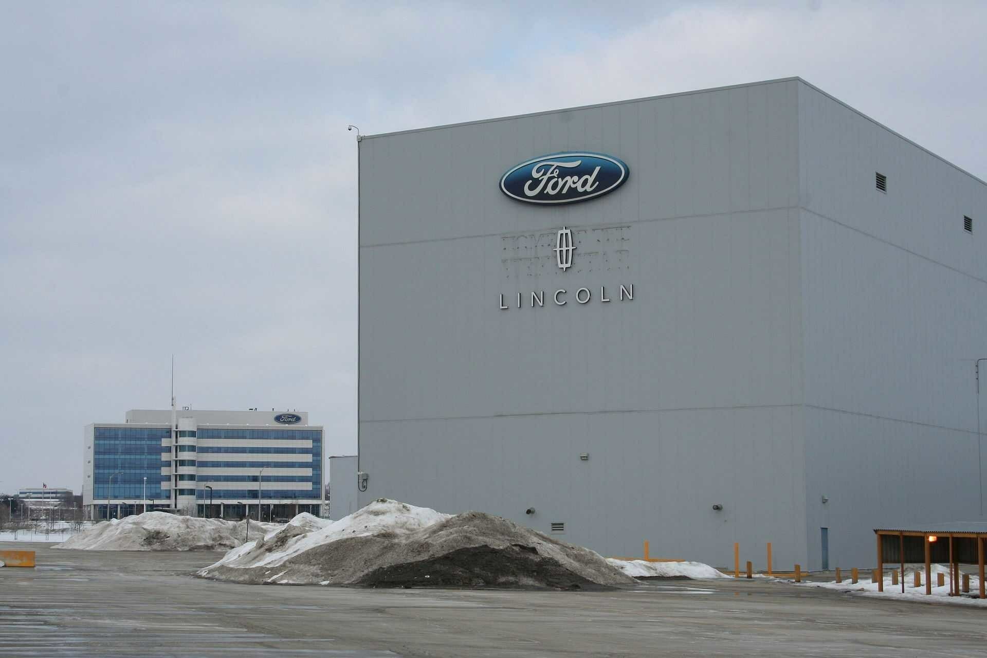 Ford invests $1.8B to retool Oakville Assembly Complex for electric vehicles