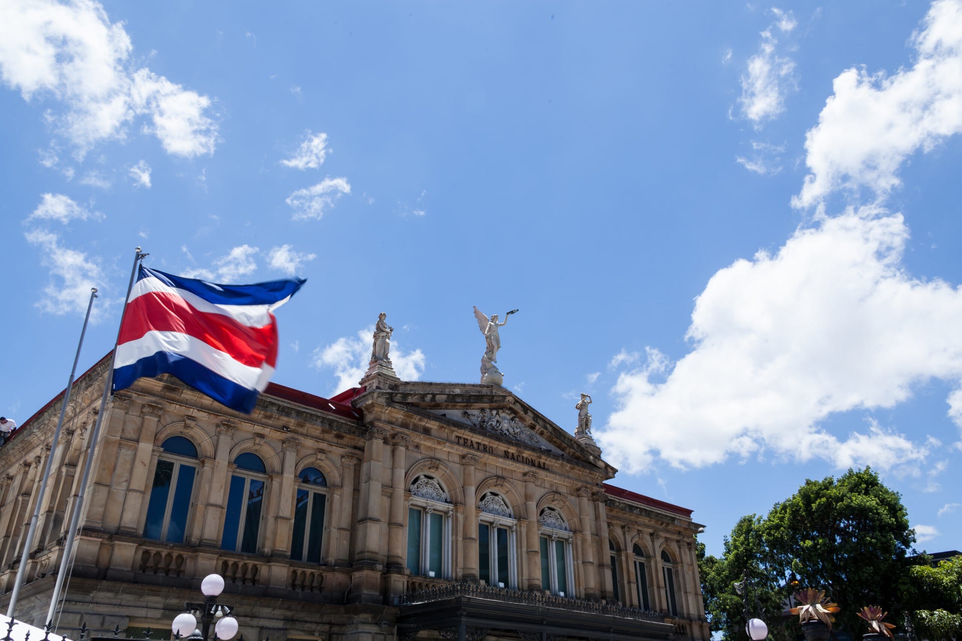 Azul Wellness S.A. receives Costa Rica's first medical cannabis license