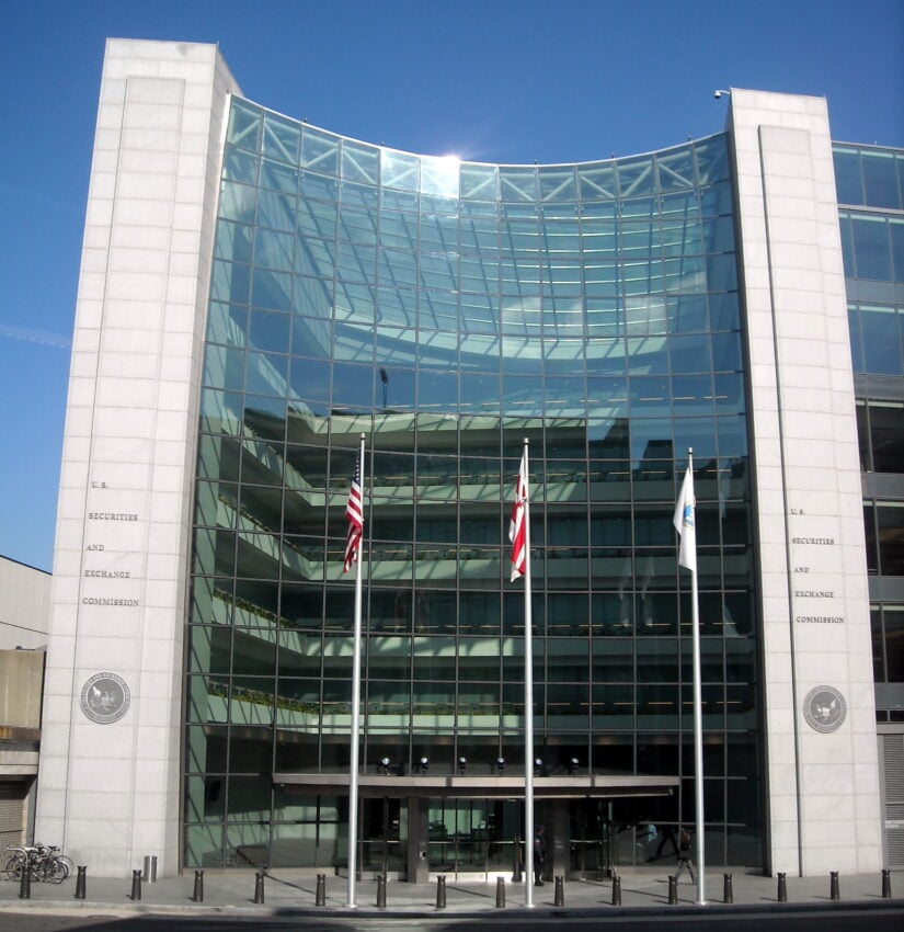 U.S. Securities and Exchange Commission sues Binance and Coinbase