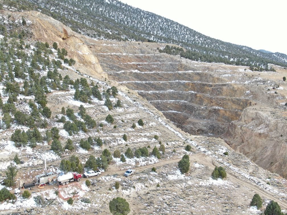 NevGold discovers new untested areas at Limousine Butte
