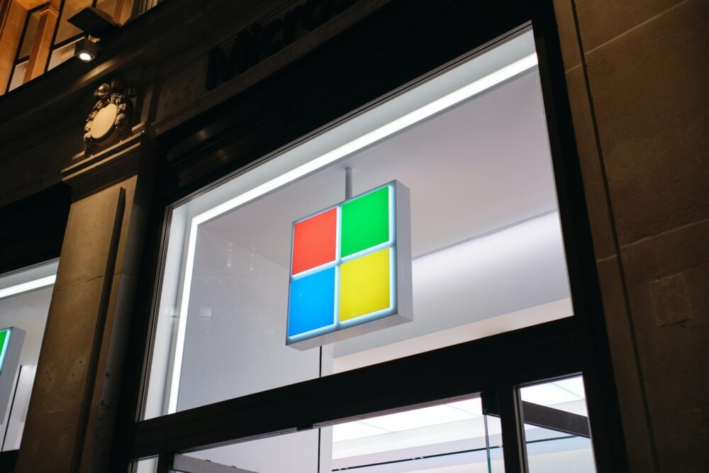 US Senator Wyden accuses Microsoft of negligence in China hack