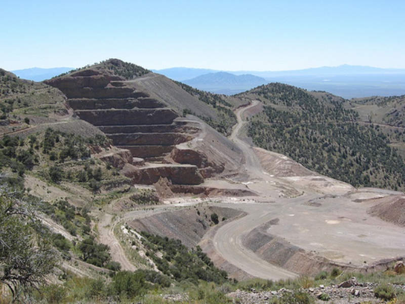 McEwen Mining maintains 2023 production guidance after 13% dip in production forecast