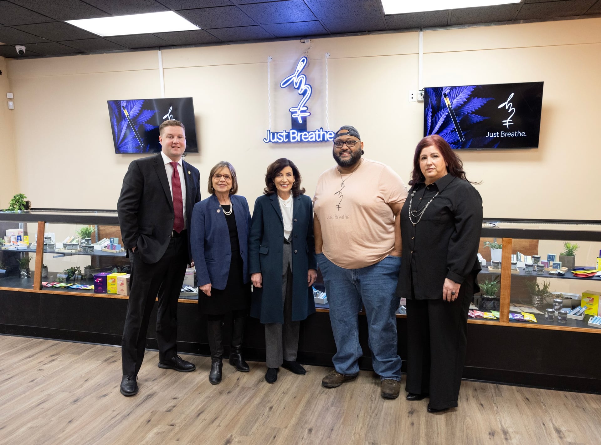 Curaleaf to list on the Toronto Stock Exchange, starts adult use sales in New York