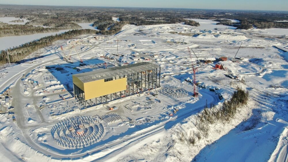 IAMGOLD gears up for friendly takeover bid of Vanstar Mining