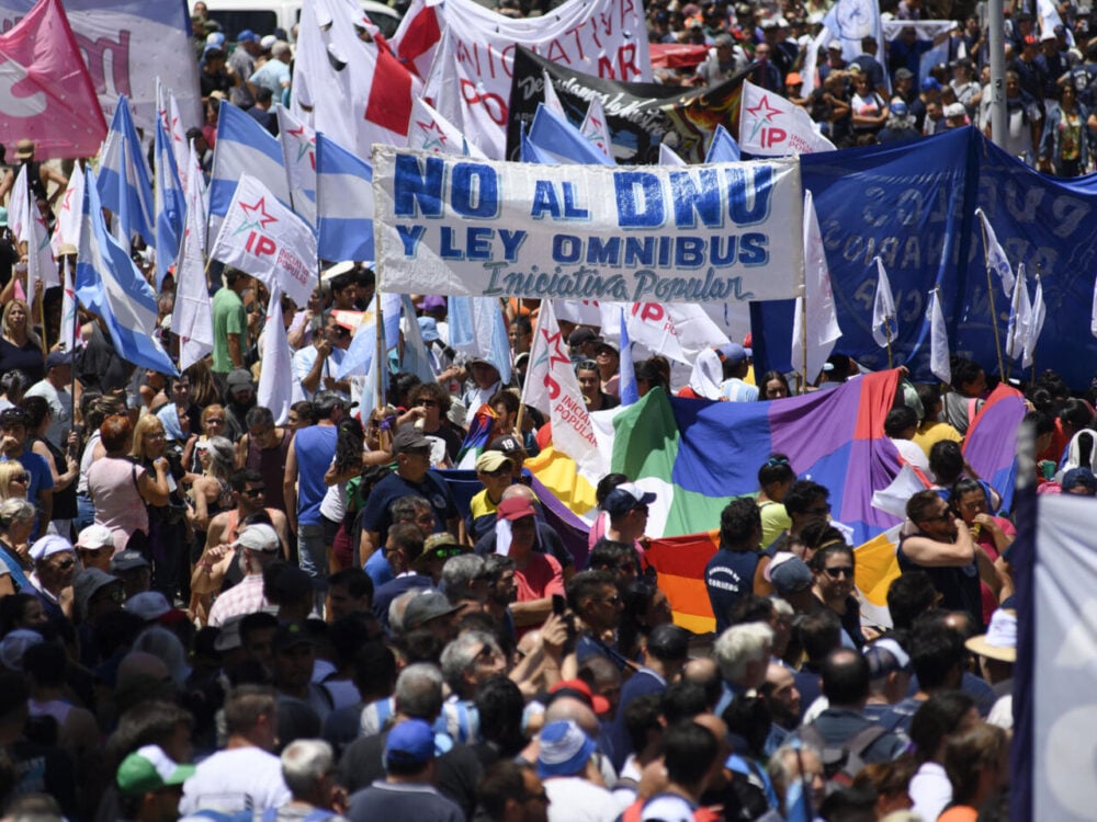 Argentina people protest new president's austerity measures