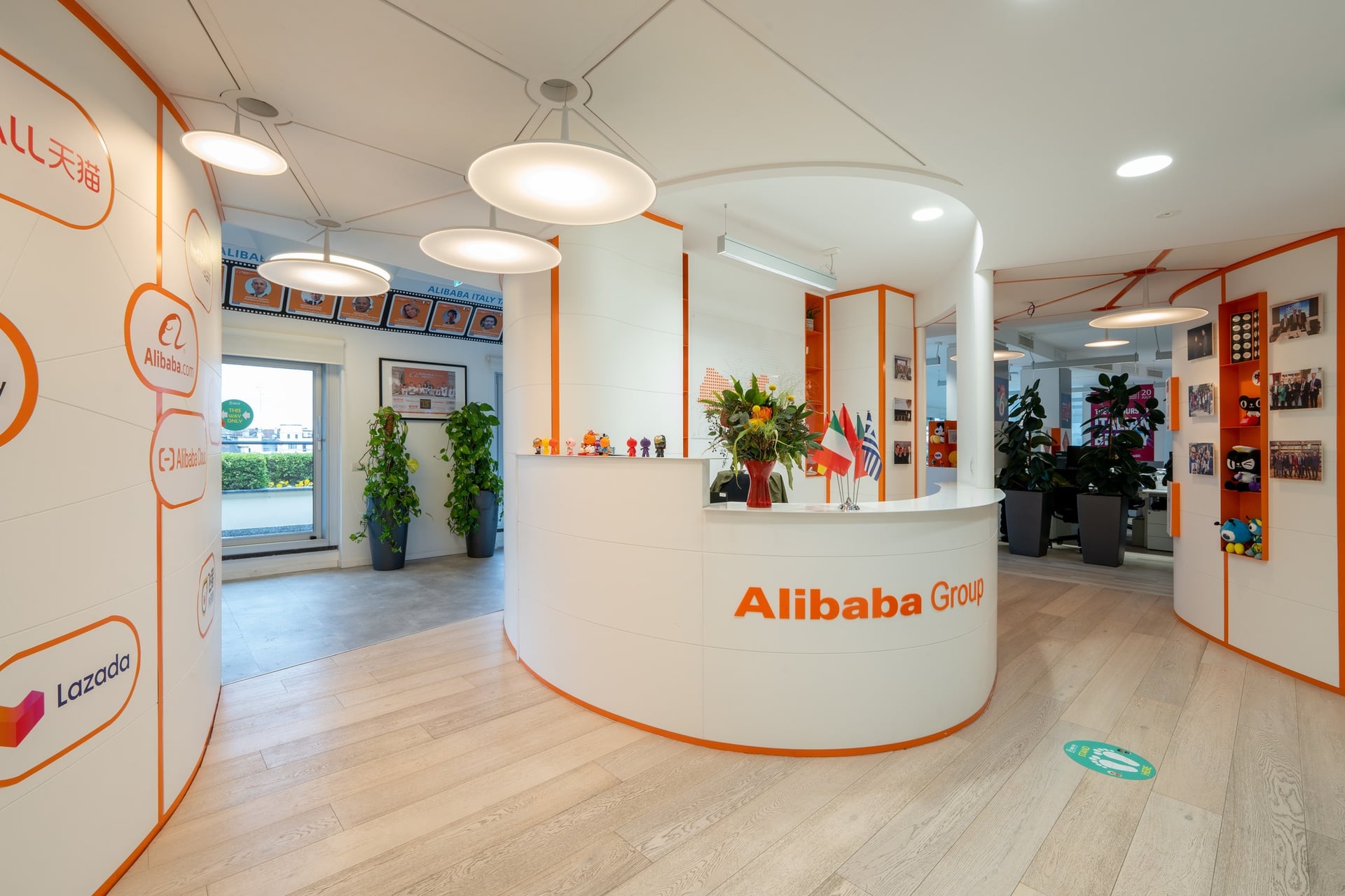 Alibaba leads largest-ever funding round for a Chinese AI startup valued at US$1B