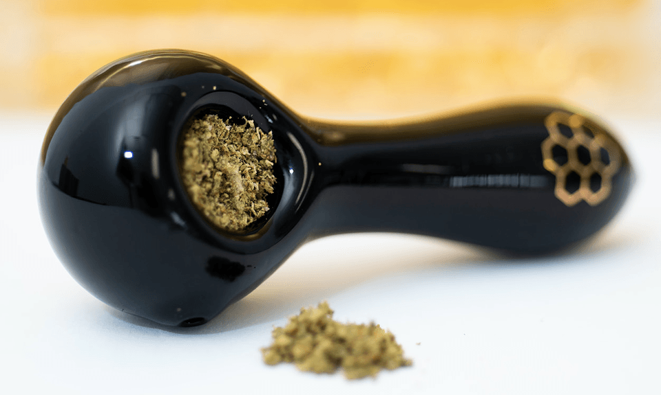 Frequent cannabis consumption doesn't demotivate or result in paranoia, U of T finds