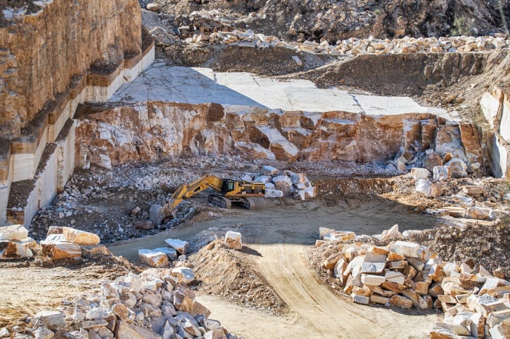 B2Gold takes equity position in Prospector Metals