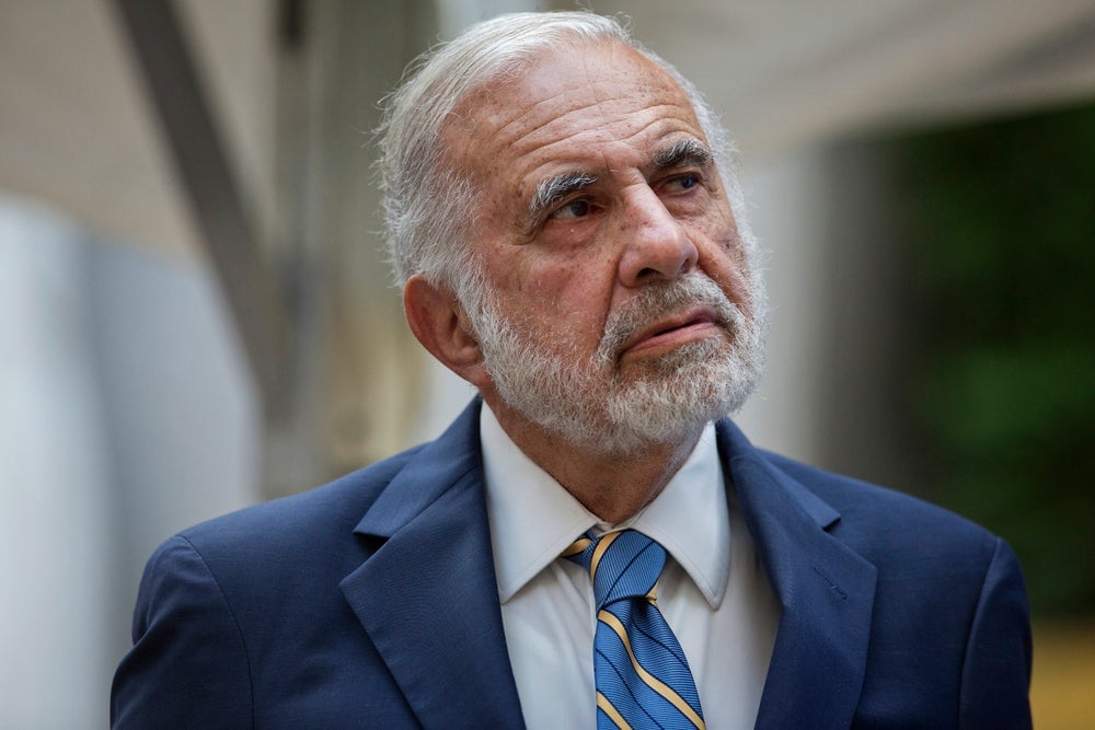 Carl Icahn caught in the SEC's crosshairs