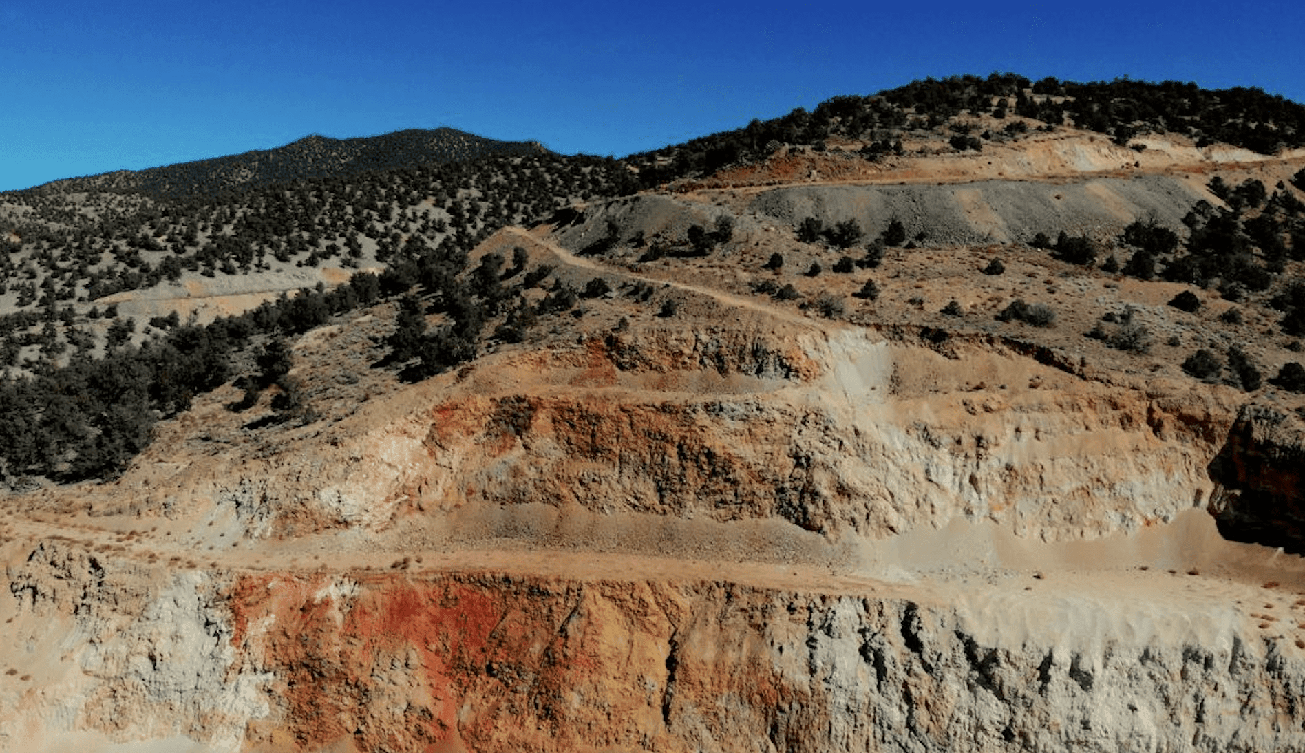 Borealis Mining intercepts long intervals of mineralization at Nevada's Graben deposit