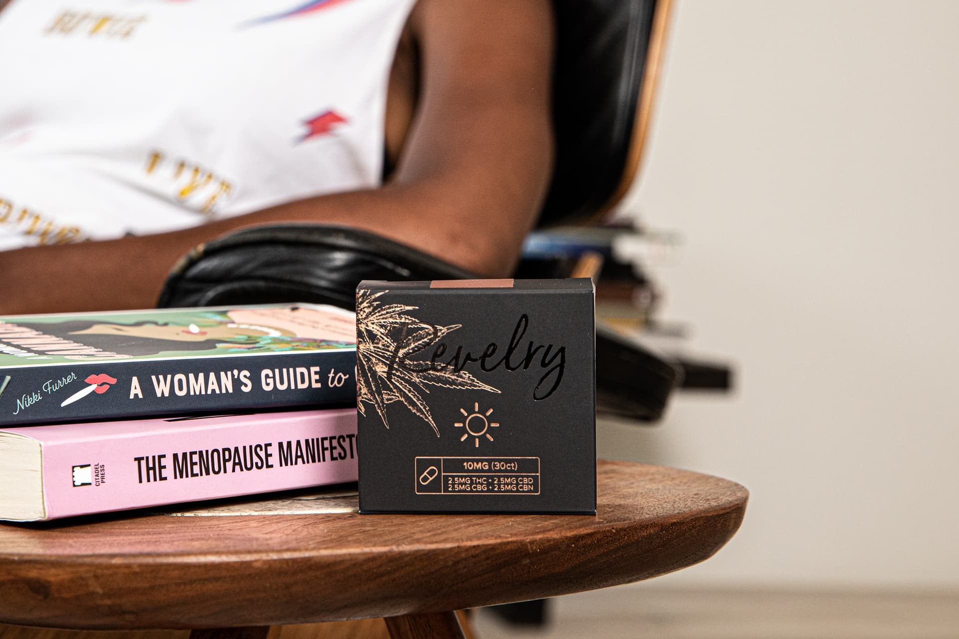 One lucky Arizona weed smoker will get a US$10K prize on Valentine's Day
