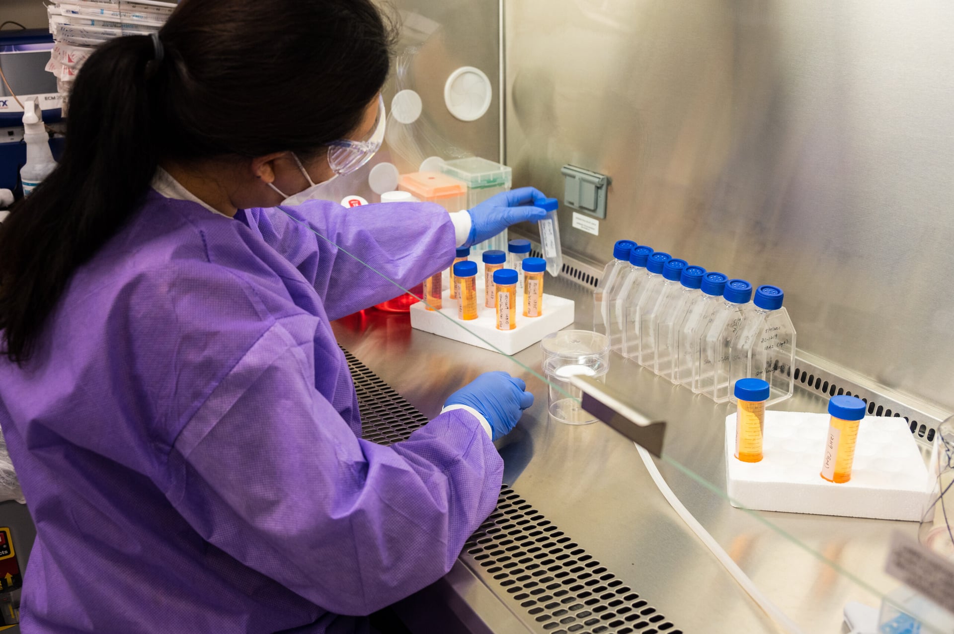 FDA gives Zai Lab's small cell lung cancer therapeutic orphan drug designation