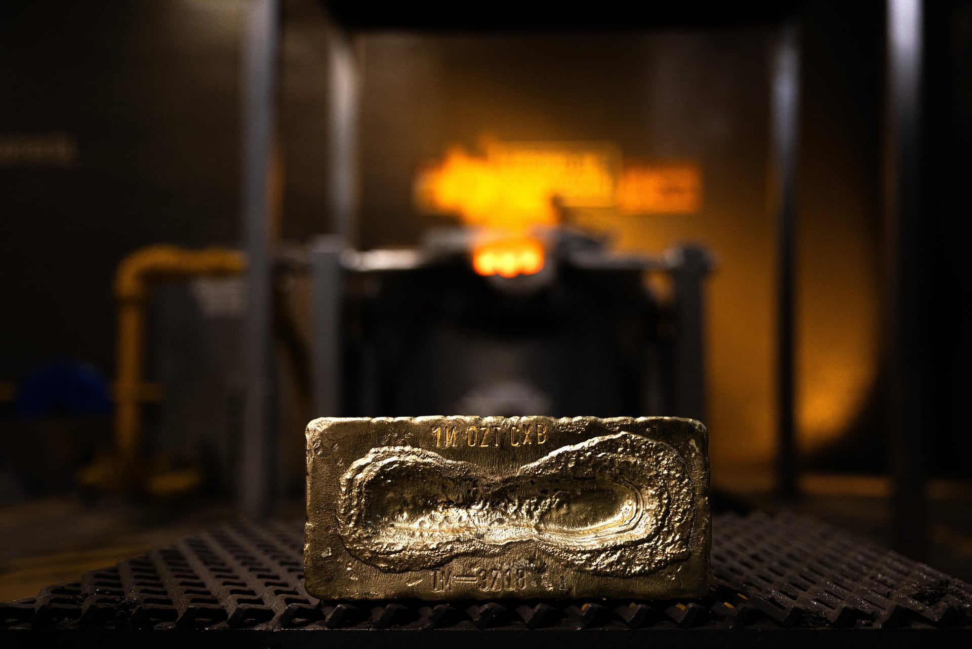 Swiss bank says gold stocks are a better buy than gold ounces