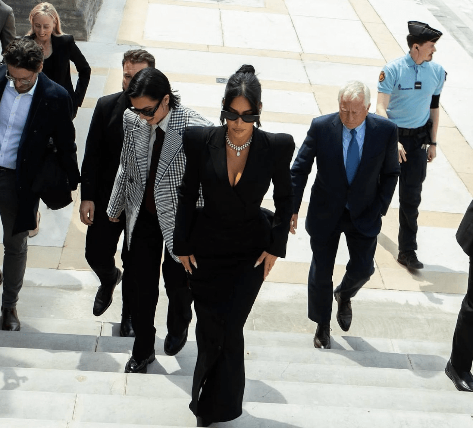 Man who robbed Kim Kardashian in Paris dies of lung cancer after conviction