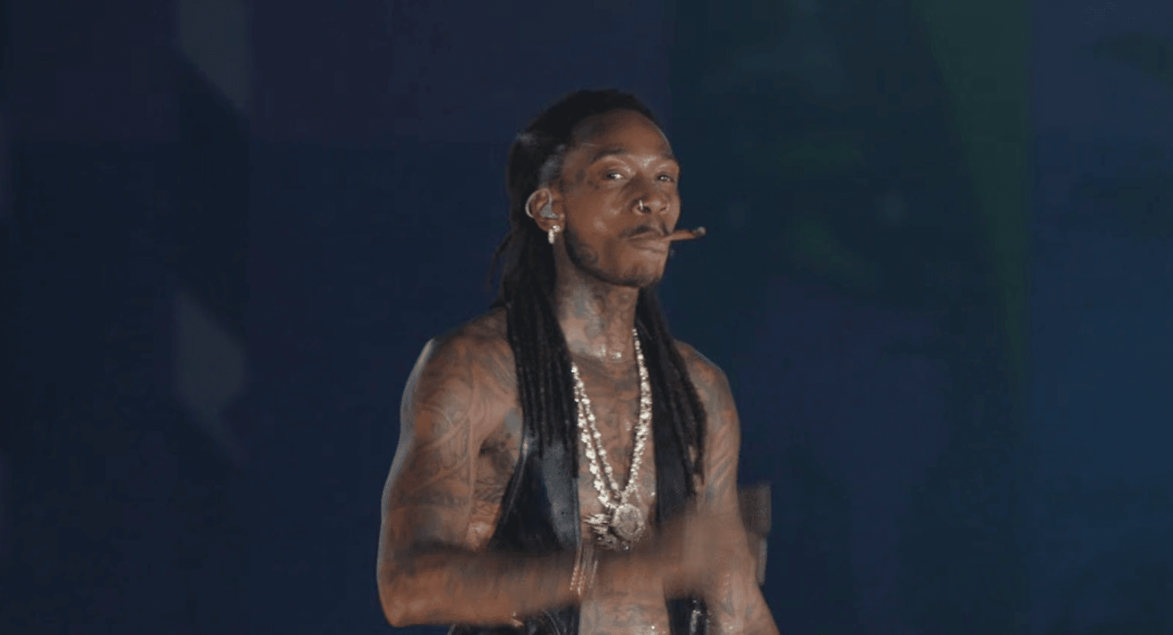 Wiz Khalifa sentenced to 9 months in Romanian jail for burning one down on stage