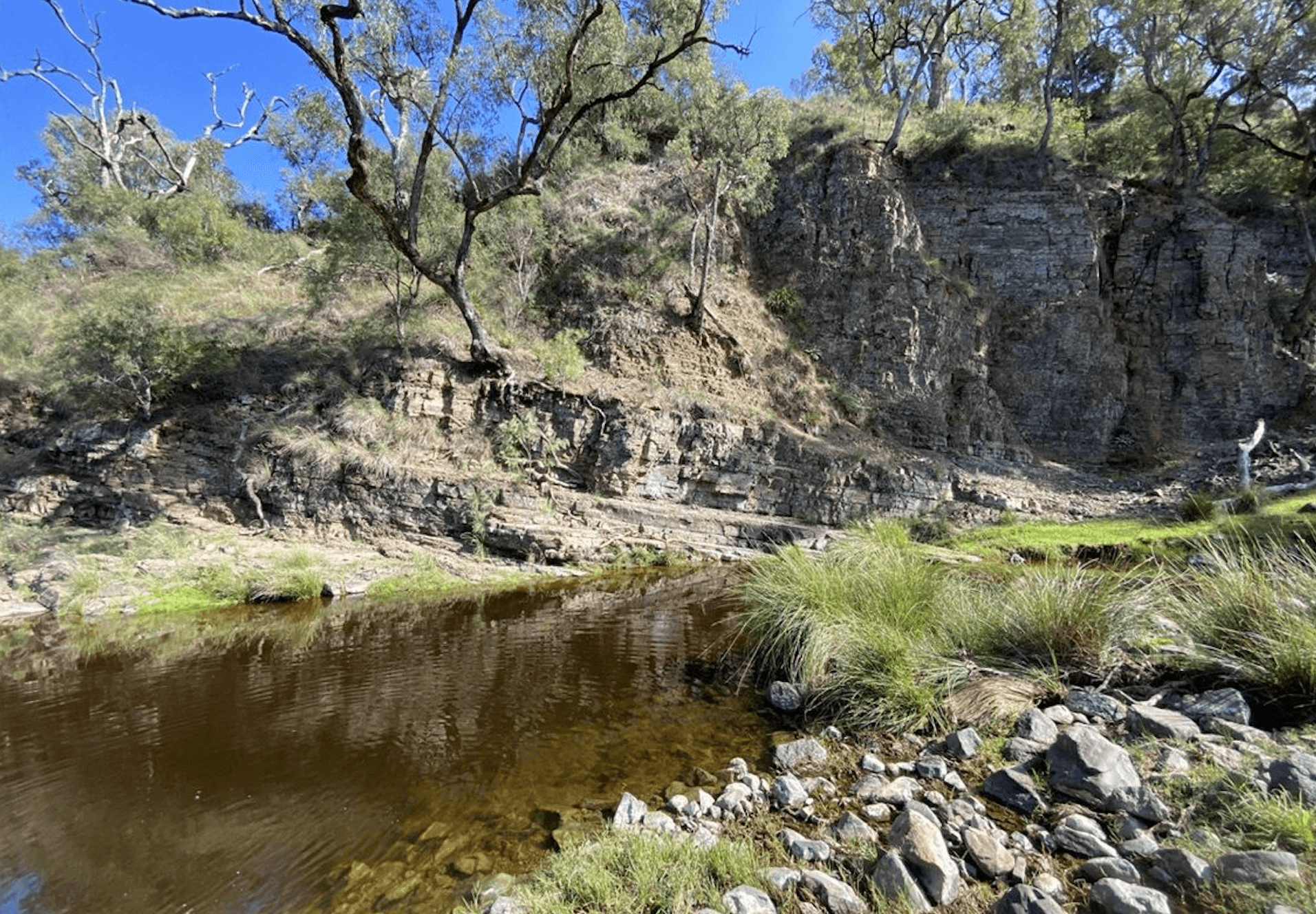 Red Mountain Mining digs up stellar antimony grab samples in New South Wales