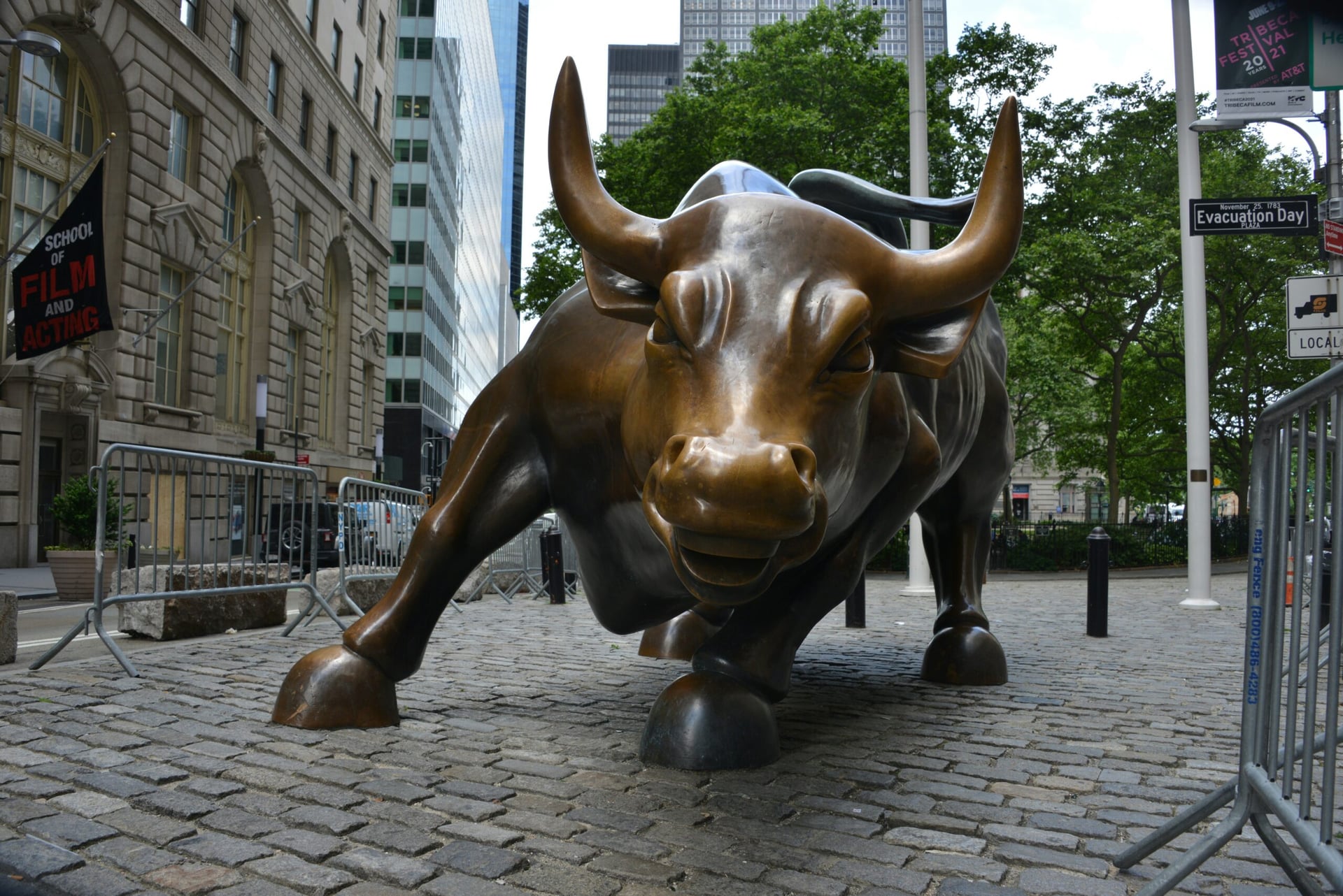 Crazy video shows car exploding near New York's Wall Street bull statue