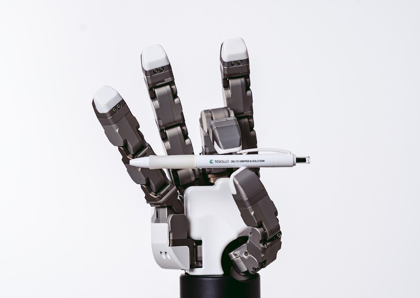 Robotic hand maker Tesollo initiates IPO proceedings