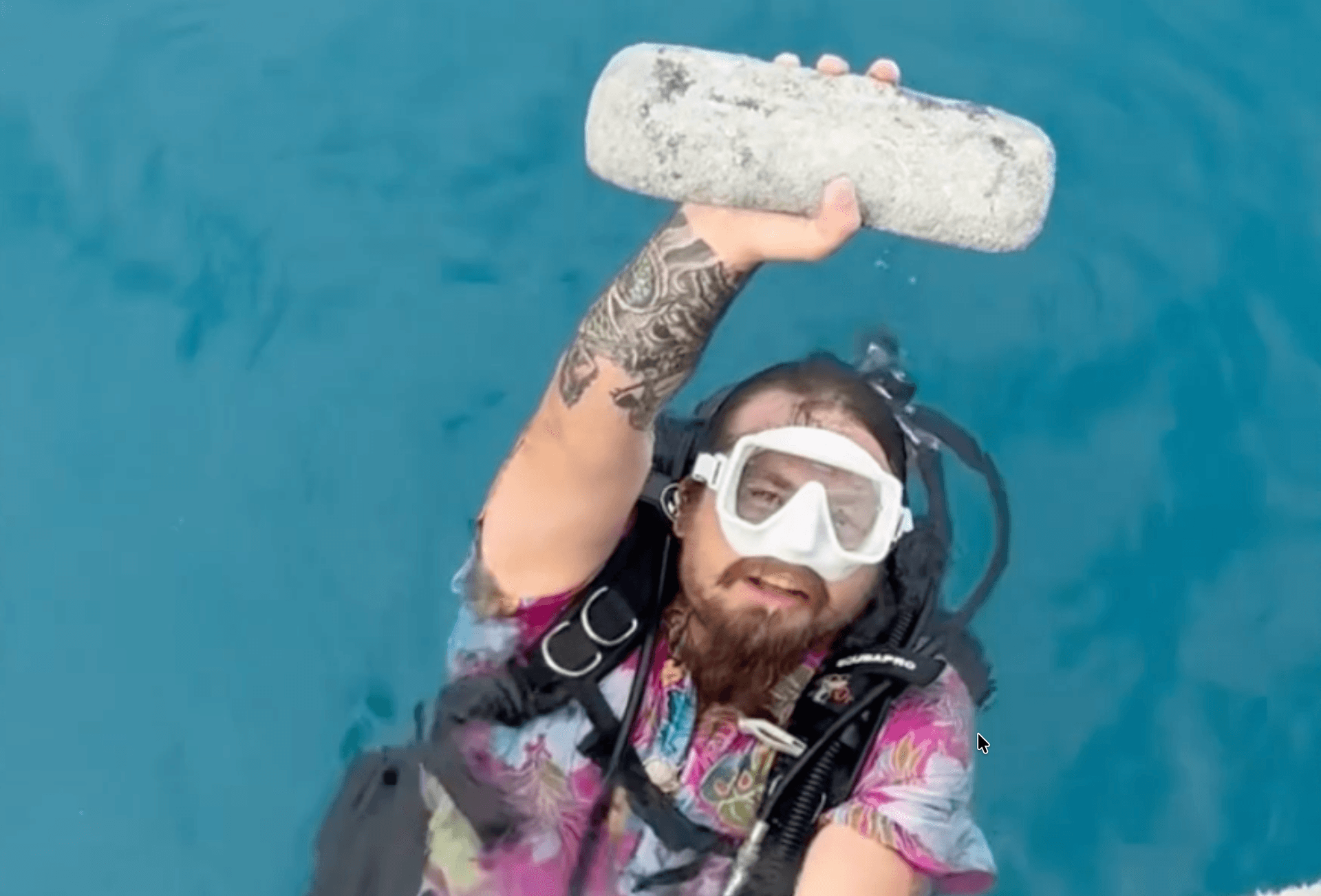 Florida divers recover rare silver bar from shipwreck site