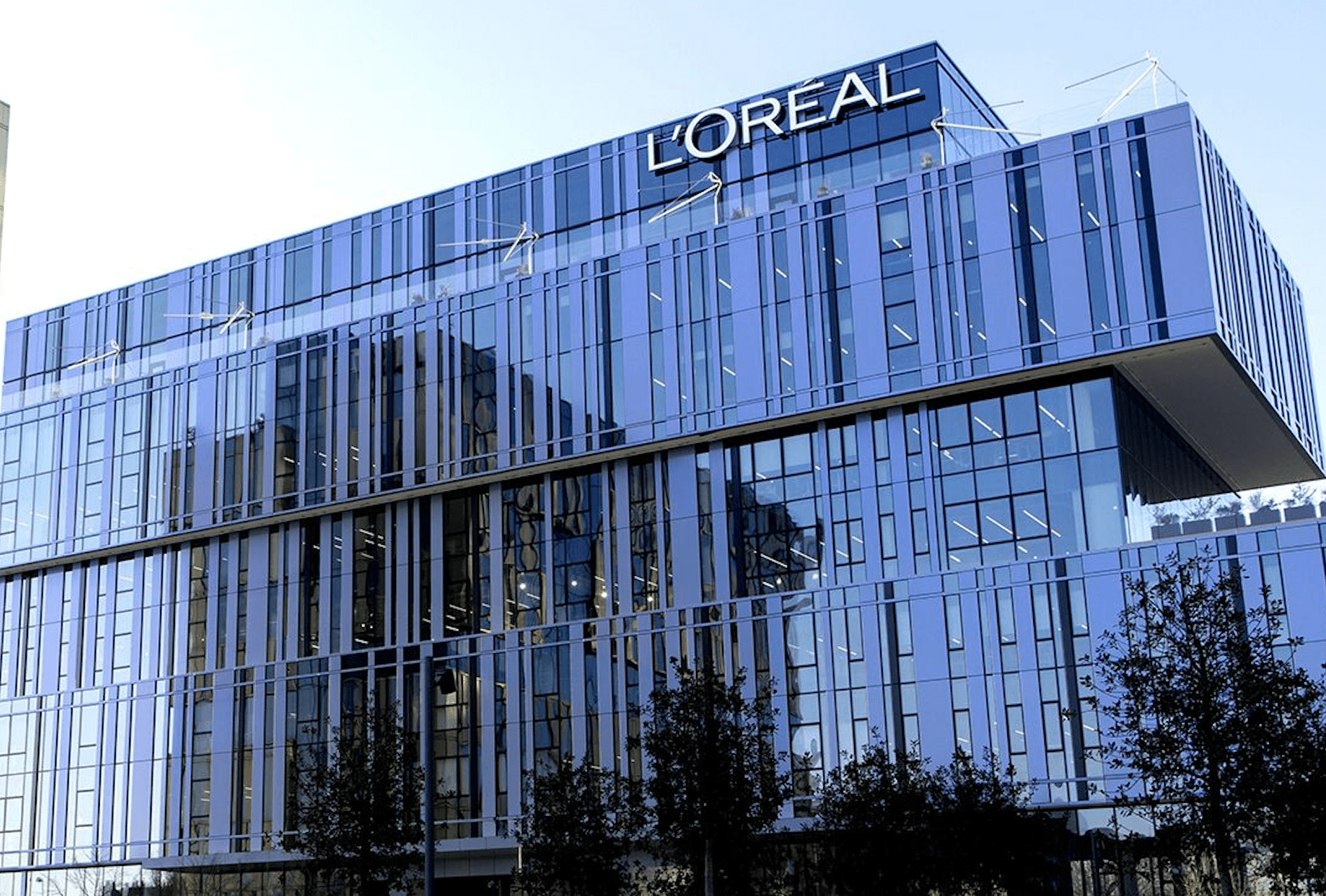 L'Oreal surpasses LVMH to become leading French stock