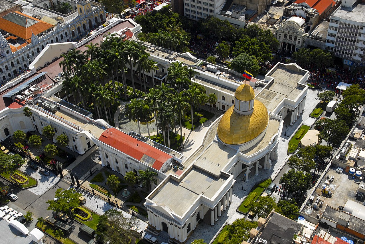 Venezuela halts Petro blockchain due to corruption scandal