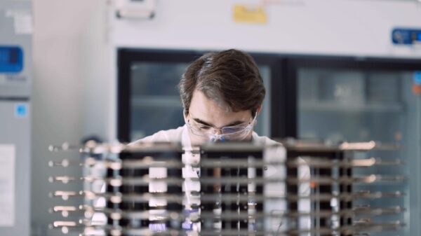 DNA blood biopsy to identify personalized treatments for British lung cancer patients