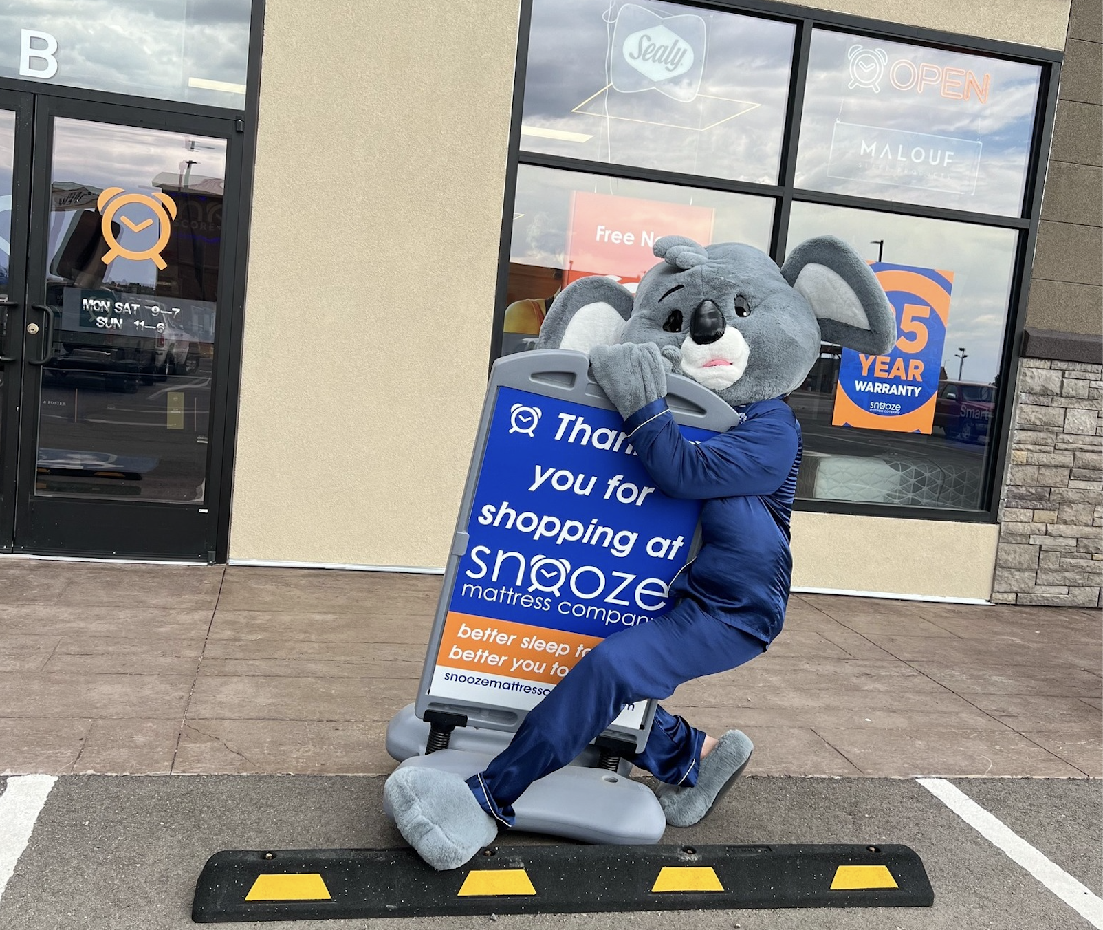 Hapbee boosts retail footprint via partnership with Snooze Mattress Company