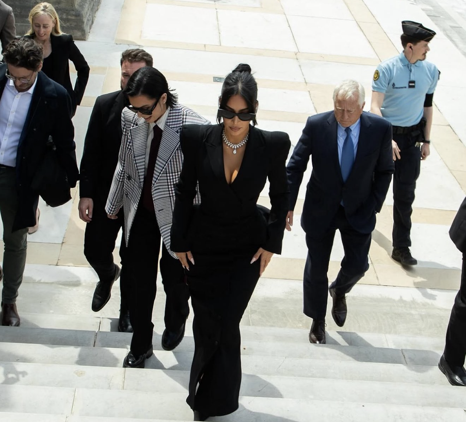 Man who robbed Kim Kardashian in Paris dies of lung cancer after conviction