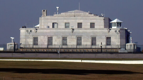 What would happen if the gold in Fort Knox wasn't actually there?