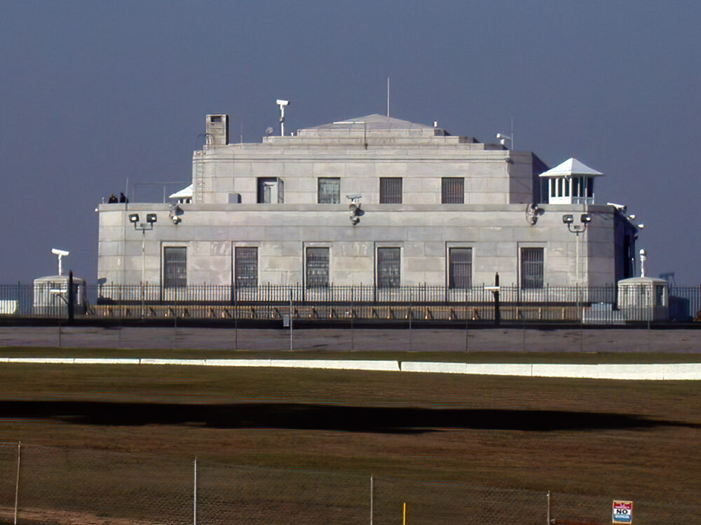 What would happen if the gold in Fort Knox wasn't actually there?